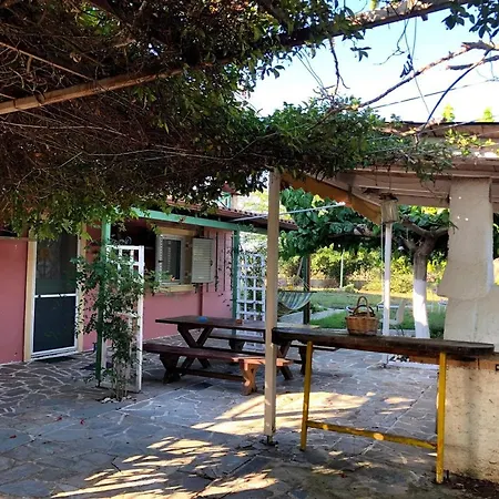 شقة Strofilia Farm House, Kalogria! The Sea, The Forest, The Sun Manolas