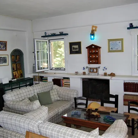 Strofilia Farm House, Kalogria! The Sea, The Forest, The Sun Apartment *