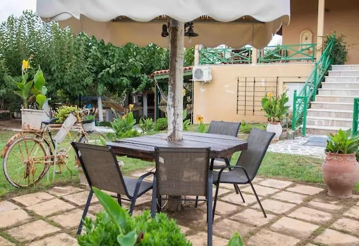 Strofilia Farm House, Kalogria! The Sea, The Forest, The Sun Lägenhet *